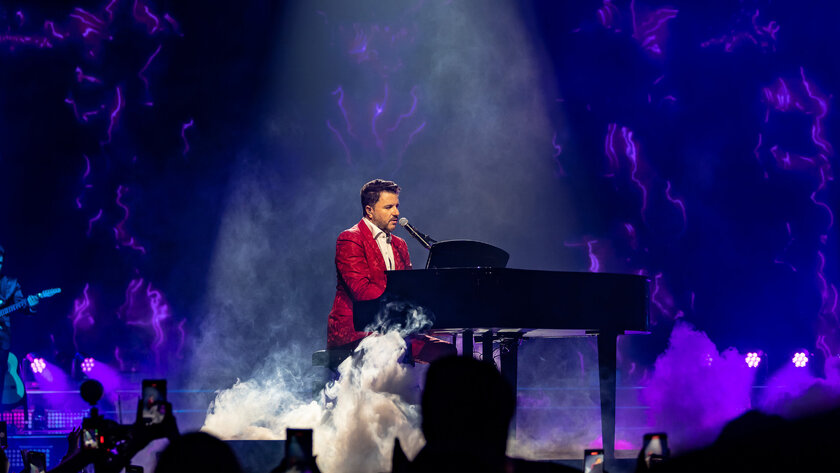 Maurício Manieri apresenta 'Classics - Super Hits' na Vibra São Paulo