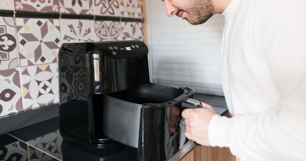 O que fazer e o que NUNCA fazer ao limpar sua air fryer