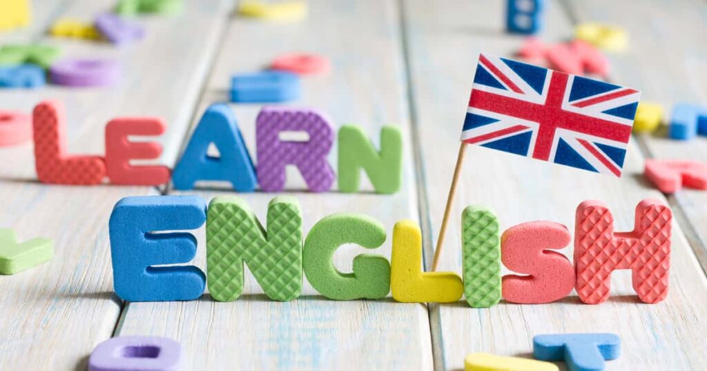 Cursos gratuitos de inglês abrem 10 mil vagas; saiba como se inscrever