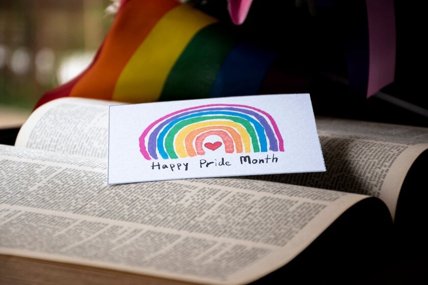 10 livros incríveis para conhecer no Mês do Orgulho LGBTQ+