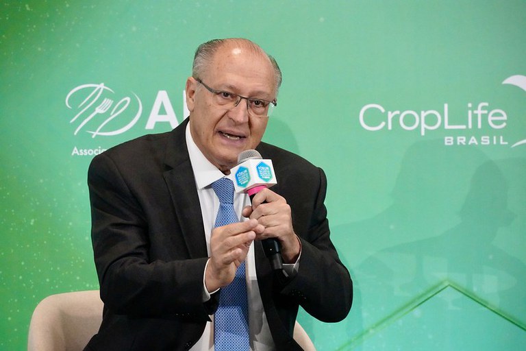 Alckmin apresenta benefícios da reforma tributária em fórum da cadeia de abastecimento – Sistema FENACON