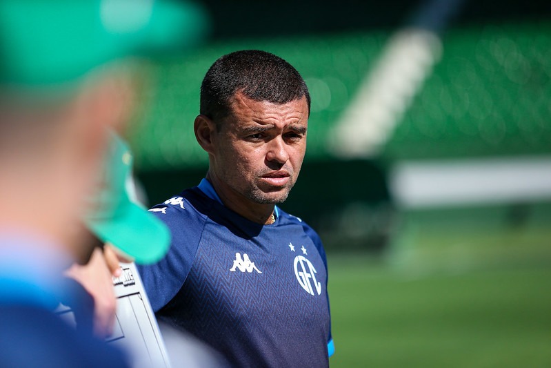 Guarani anuncia mais um reforço para a Copa Paulista e prepara time B