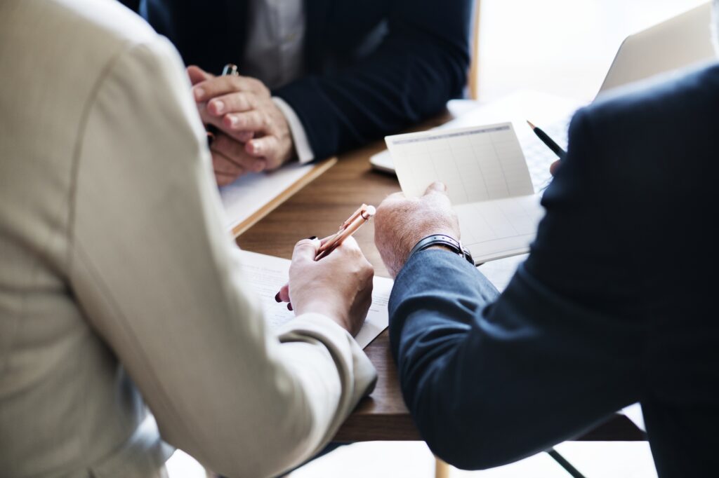 Juíza apontou que administrador público violou teoria dos motivos determinantes ao aplicar sanções contra empresa vencedora de licitação