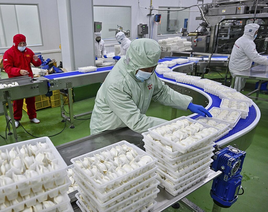 Número de estudantes japoneses na China cai 11% desde ataques fatais com faca em 2024 | Mundo