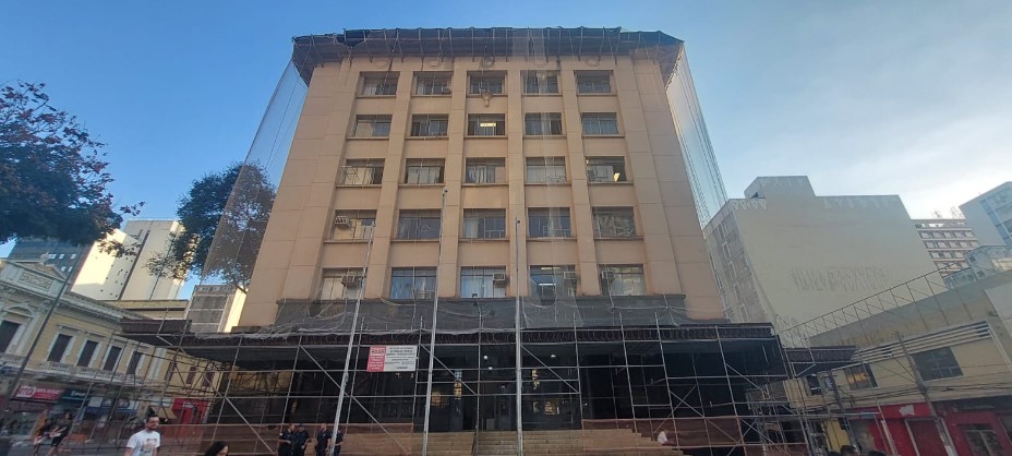 Telas e andaimes deixarão de fazer parte da fachada do Palácio da Justiça após 5 anos