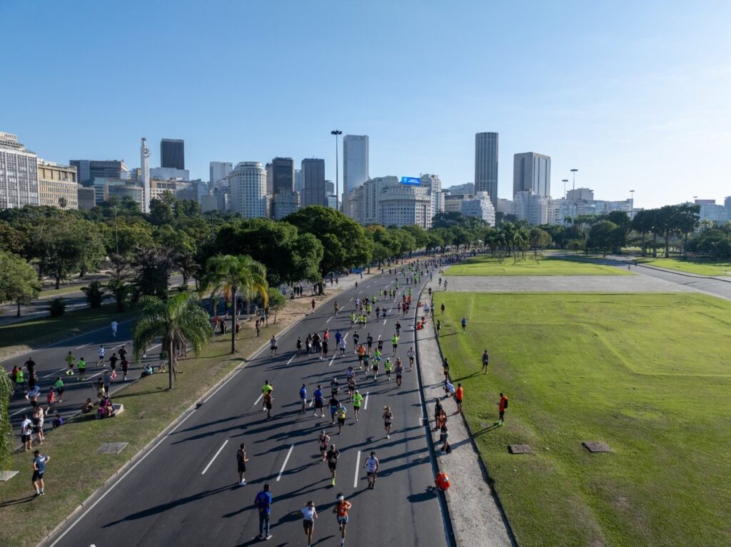 Com Maratona e Bienal, feriado atrai R$ 500 milhões para economia do Rio