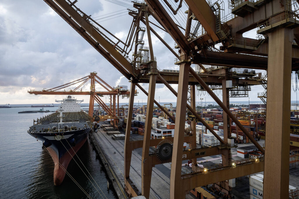 Decreto ajuda empresas que alugarem 'navios sustentáveis' - 15/07/2025 - Painel S.A.