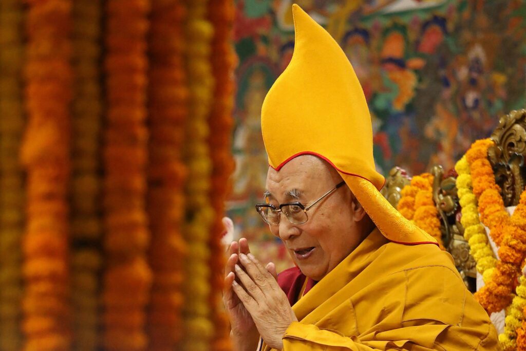 Dalai lama diz que fundação vai liderar busca por seu sucessor - 02/07/2025 - Mundo