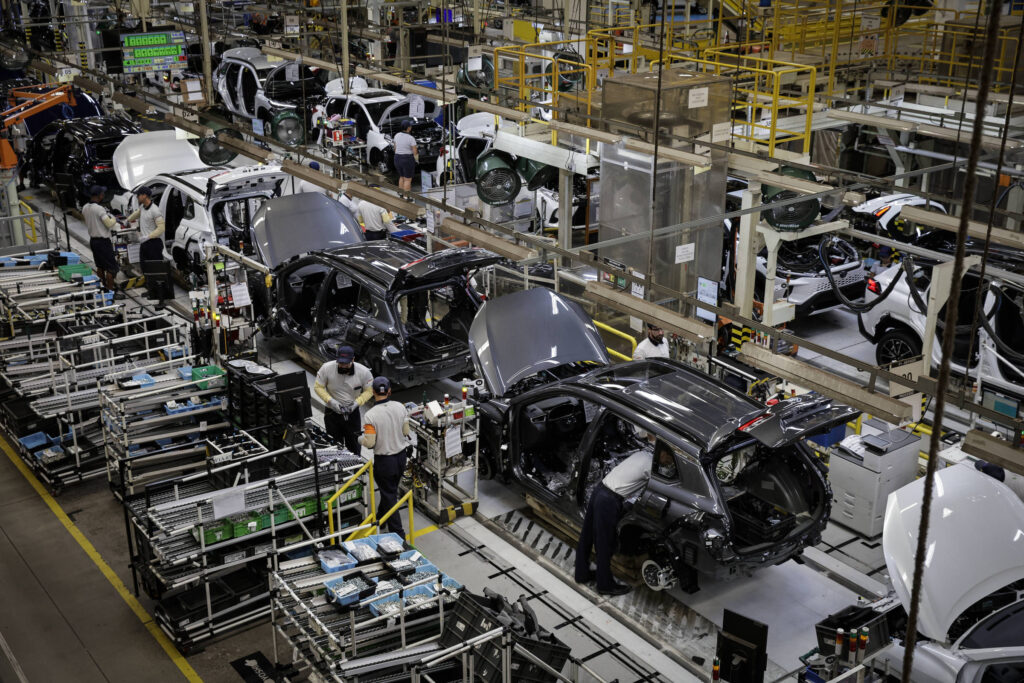Autopeças temem impacto de sobretaxa de Trump - 24/07/2025 - Mercado