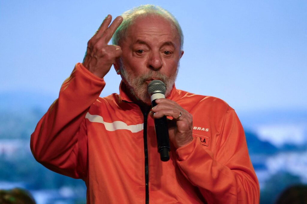 Lula elogia Congresso, prega conciliação e crava reeleição - 04/07/2025 - Poder