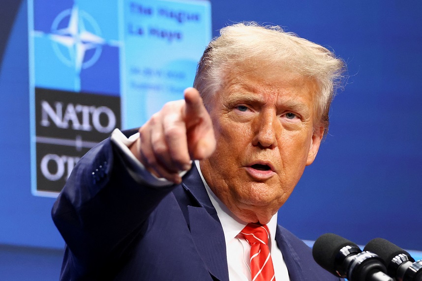 Trump afirma que países alinhados às políticas do BRICS terão tarifa adicional de 10%