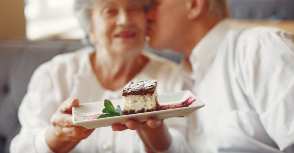 No fim da vida, comer com prazer importa mais do que nutrir