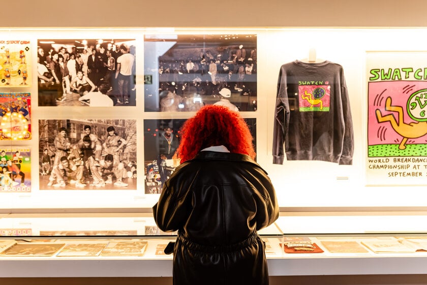 Exposição no Sesc 24 de Maio convida para experiência sensorial sobre o Hip-Hop em São Paulo