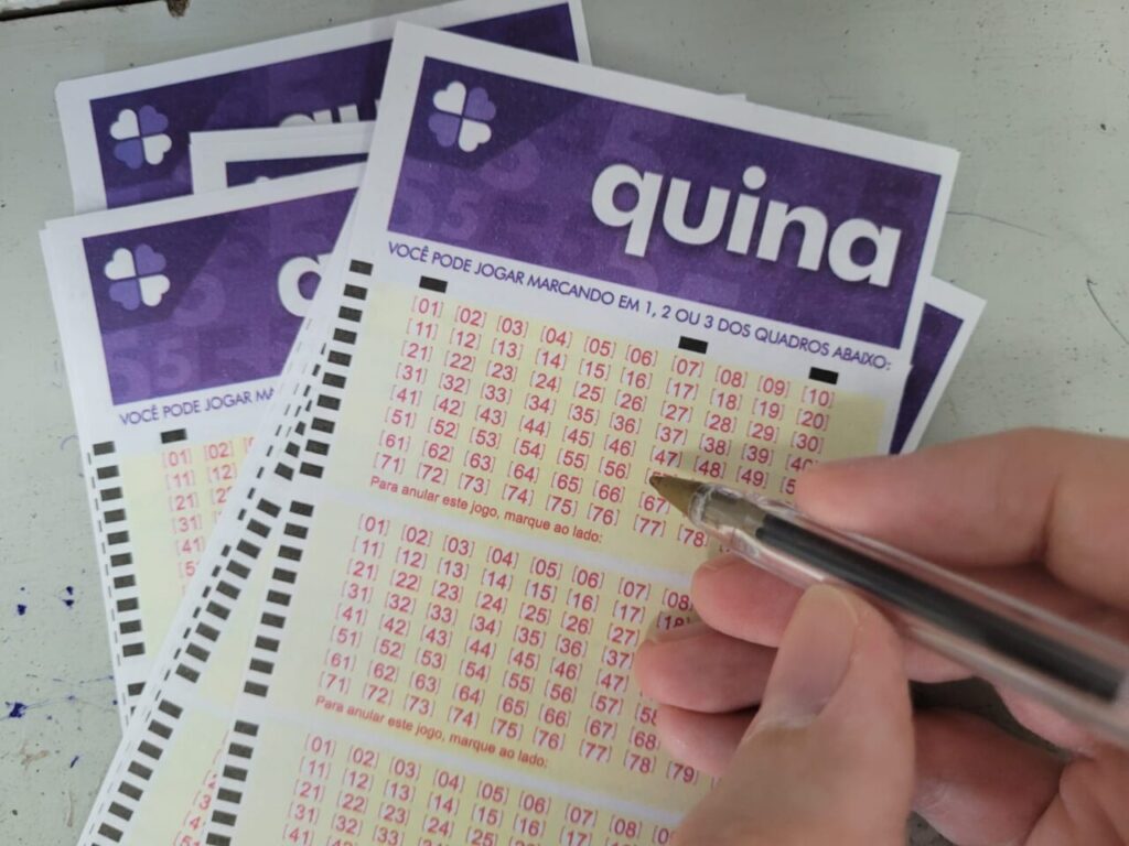 Quina acumula pela 4ª vez e prêmio do concurso 6767 nesta segunda (7) vai a R$ 6,6 mi