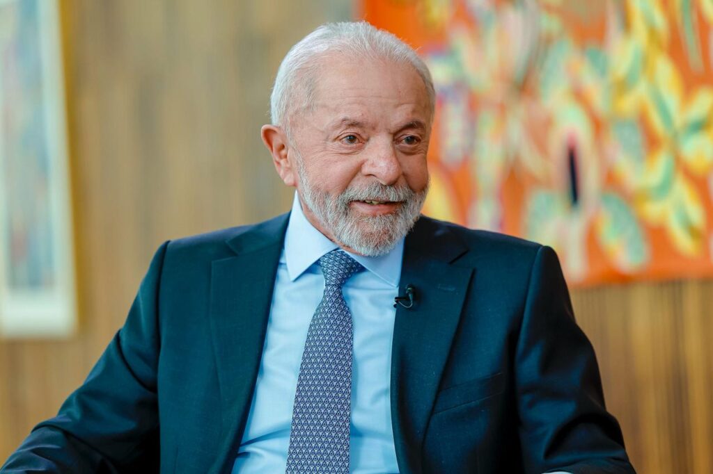 Em rede nacional, Lula chama aliados de Trump de “traidores” e nega práticas desleais