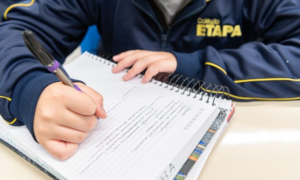Desafio Etapa 2025 oferece bolsas de até 100% para alunos do Ensino Fundamental II e Médio; inscrições abertas