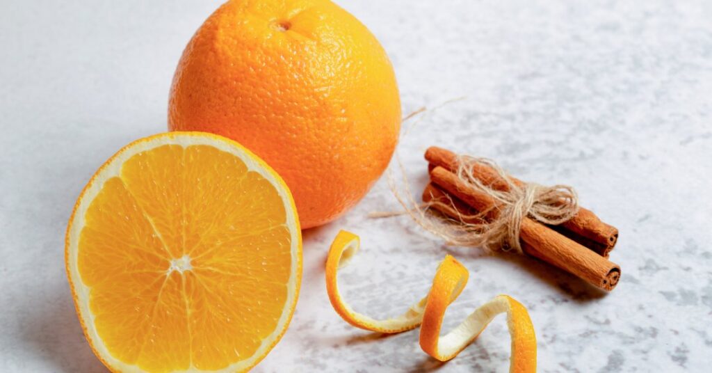 Chá da casca de laranja: conheça os benefícios e aprenda a preparar