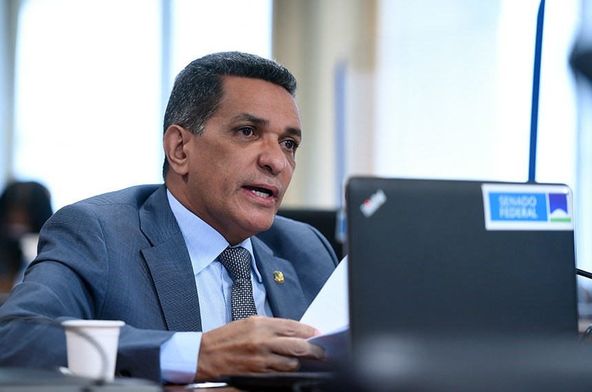 Projeto disciplina trabalho aos domingos e feriados no comércio – Sistema FENACON