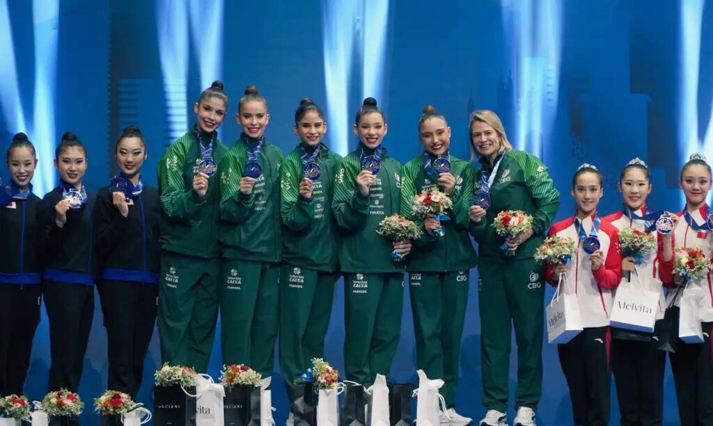 Brasil leva ouro inédito na Copa do Mundo, em Milão
