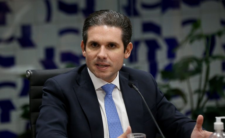 Motta critica tarifa de Trump, que tem como meta “ingerência em assuntos internos”