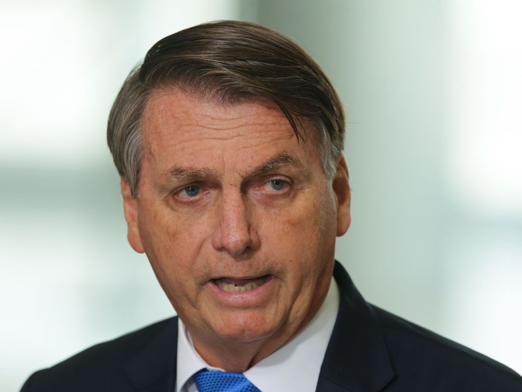 Justiça do DF condena Bolsonaro por ter dito que “pintou um clima” com adolescentes