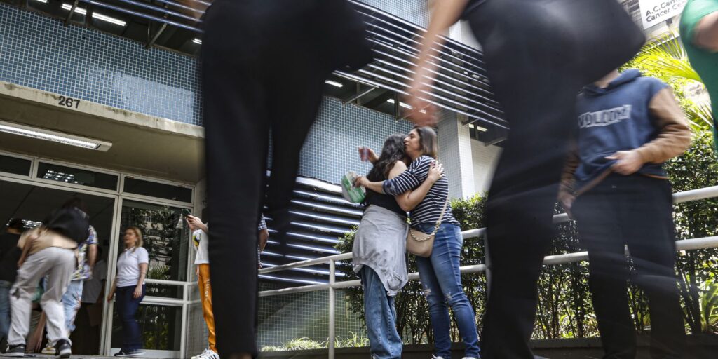 Mulheres representam 60% das inscrições no Enem 2025