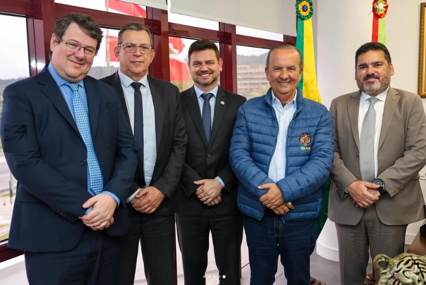 FENACON apresenta oficialmente a CONESCAP 2025 ao governador de Santa Catarina – Sistema FENACON