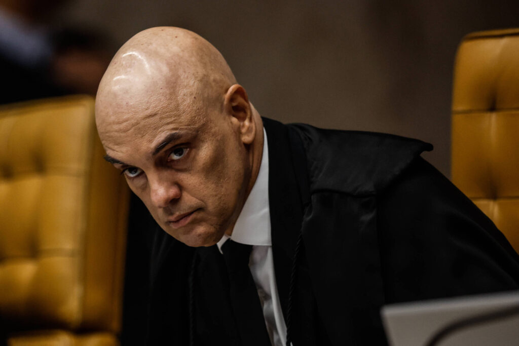 Moraes compara investida no exterior a tentativa de golpe - 01/08/2025 - Poder