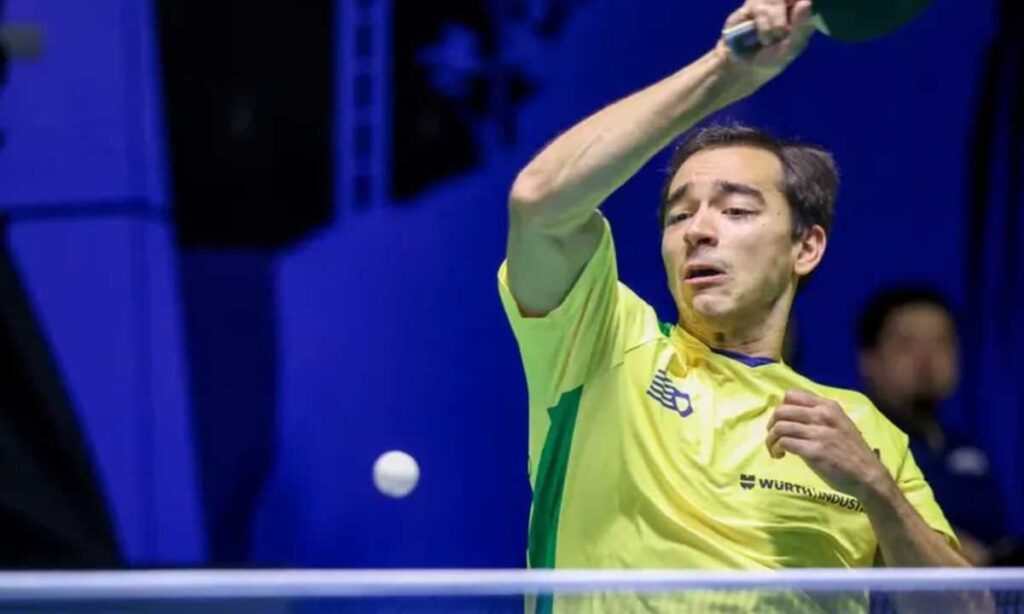 Calderano supera alemão na estreia de simples do WTT Star de Foz do Iguaçu e vai às oitavas - 01/08/2025