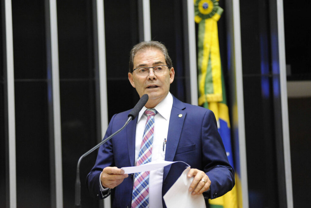 Relator: votação de redução de penas deve ser adiada - 22/09/2025 - Poder