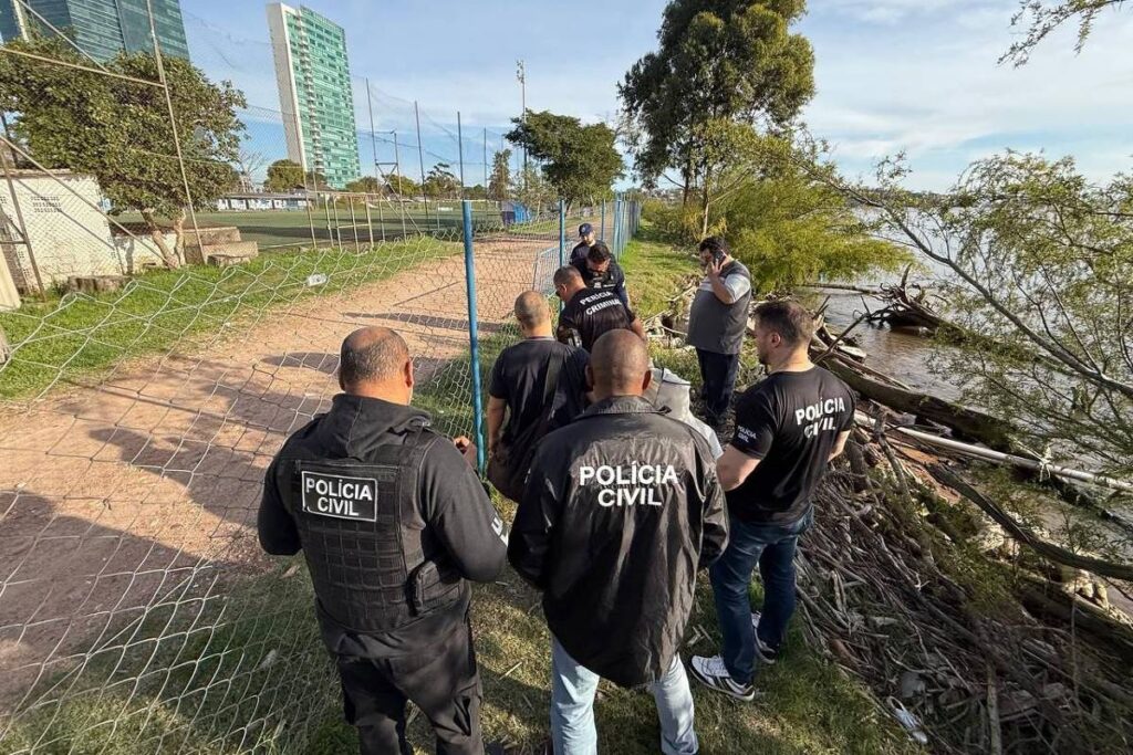 Pernas humanas são encontradas em Porto Alegre - 08/09/2025 - Cotidiano