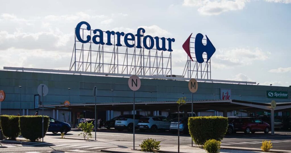 Carrefour encerra bandeira Nacional após 30 anos e anuncia mega liquidação nas últimas lojas