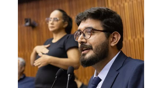 Clóvis Giradi propõe ensino obrigatório de Libras no Ensino Fundamental em Santo André