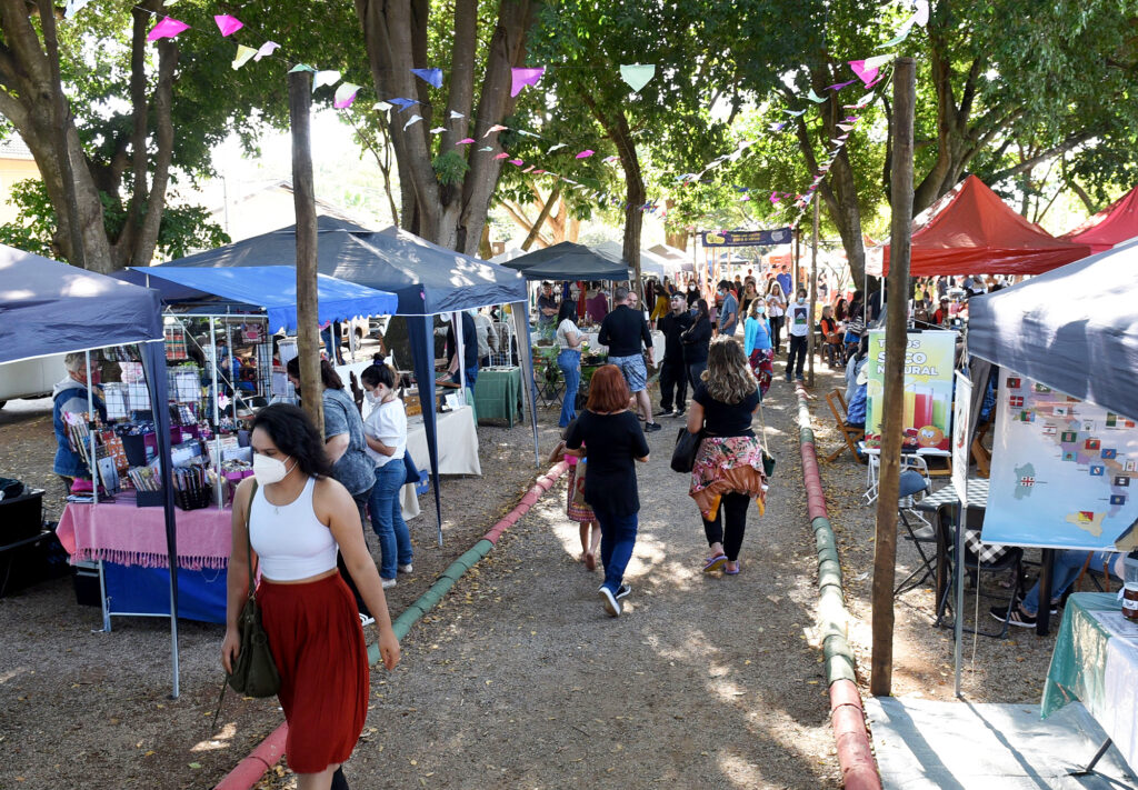 Feira de Barão terá Oficina de Poções Mágicas e Desfile Encantado de Halloween