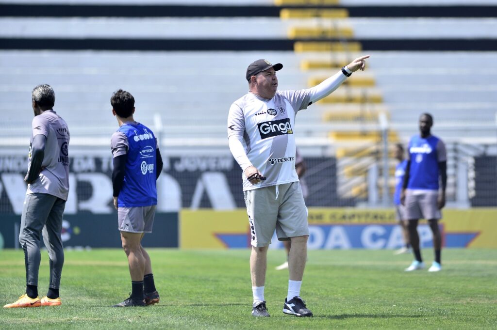 Ponte Preta visita Brusque em busca da vaga na final da Série C