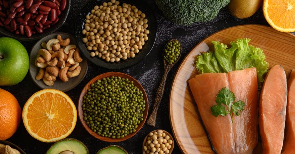 Excesso de proteína faz mal à saúde; conheça os riscos e a dose ideal