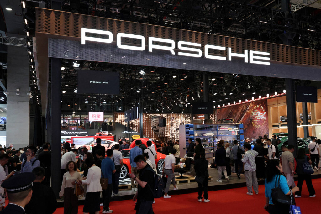 Porsche enfrenta processo de US$ 300 milhões nos EUA - 15/11/2025 - Mercado