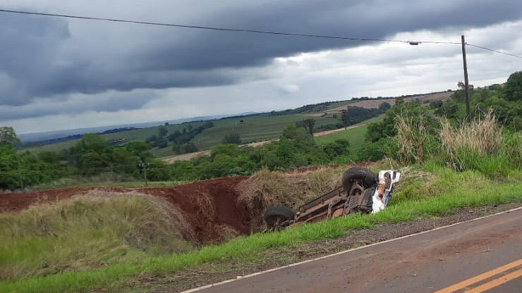 Motorista fica ferido em acidente na PR-170, em Borrazópolis