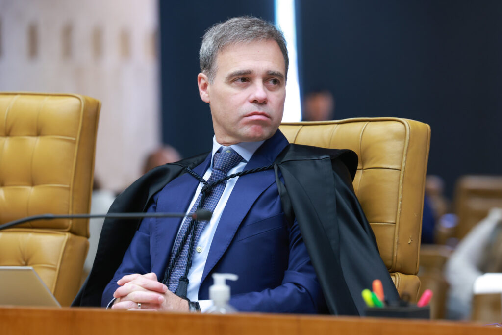 Consif questiona suspensão de consignado de servidores de MT