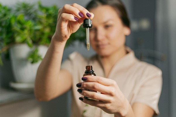 Óleos essenciais para ansiedade: descubra 5 aromas que acalmam corpo e mente