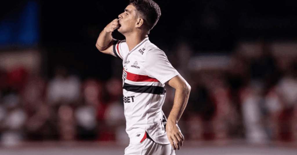 Síncope vasovagal: entenda diagnóstico do jogador Oscar, do São Paulo