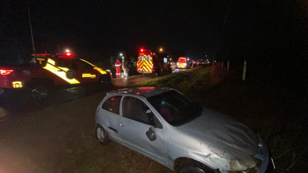Quatro pessoas ficam feridas em acidente entre Apucarana e Arapongas