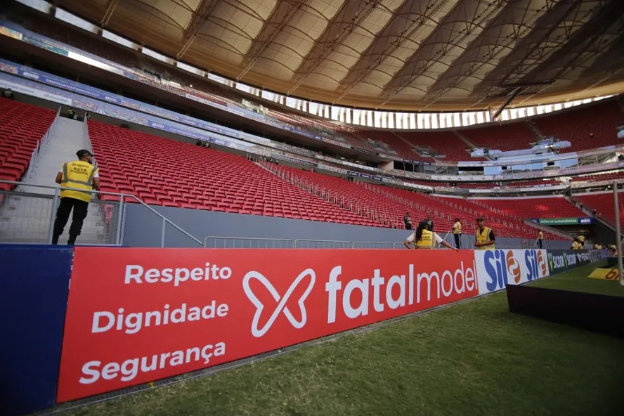 Serviço de natureza sexual em evento esportivo