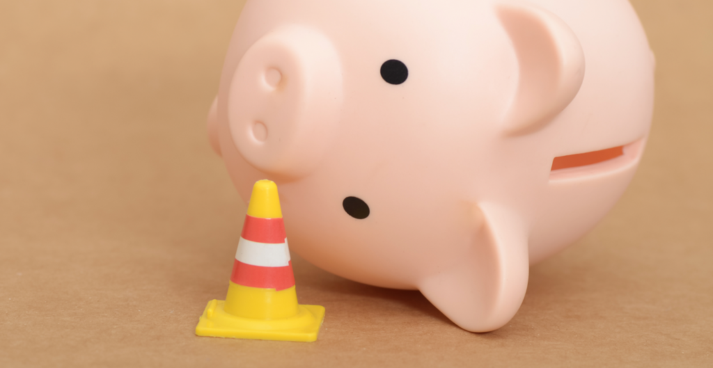 Como usar o dinheiro extra para organizar suas finanças