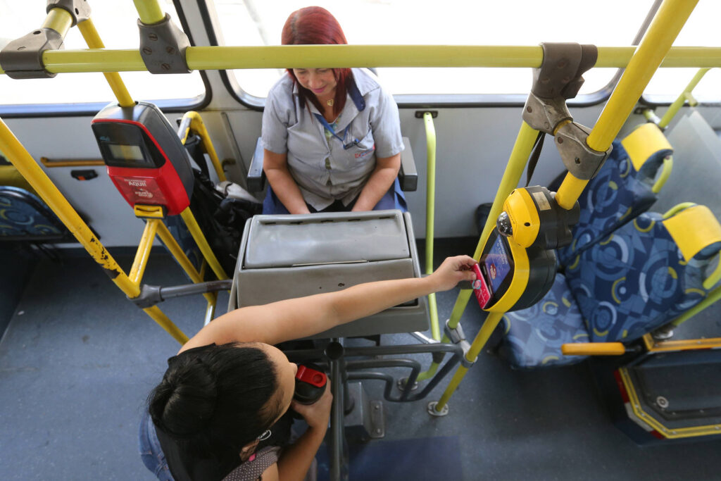 LDO permite uso de recursos de plano de mobilidade no transporte coletivo - 05/12/2025 - Painel