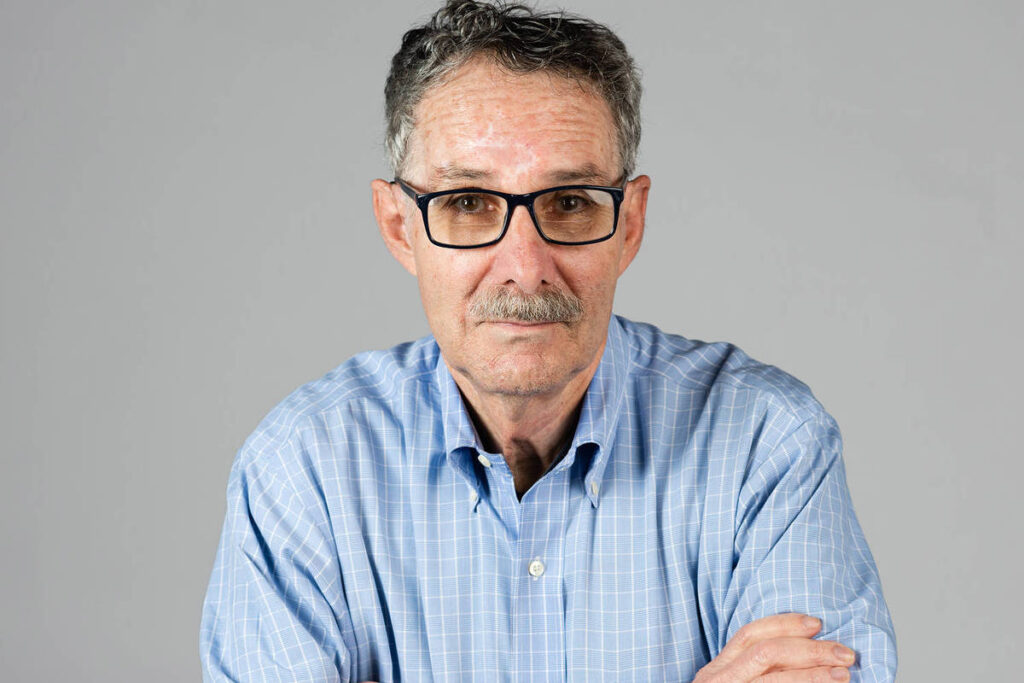 Robert J. Samuelson, colunista econômico, morre aos 79 - 15/12/2025 - Mercado