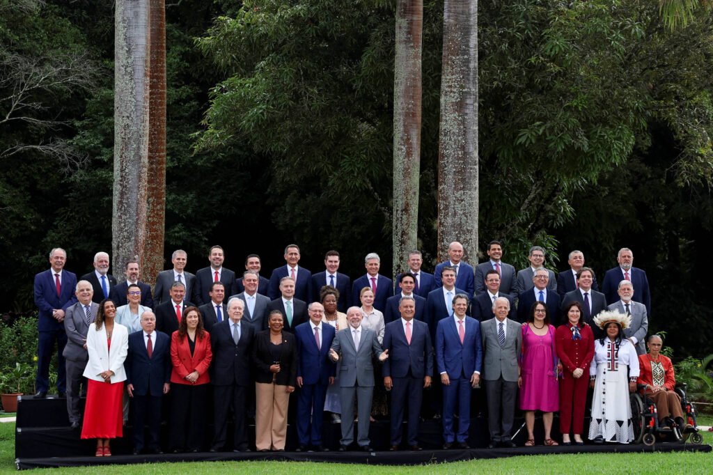 Quem é quem na foto de Lula com seus ministros - 17/12/2025 - Poder