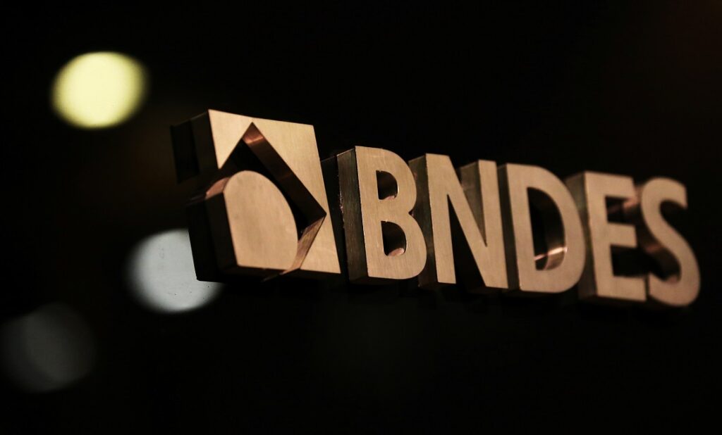 BNDES investe R$ 1,05 bilhão em ferrovia para escoar produção de celulose da Eldorado