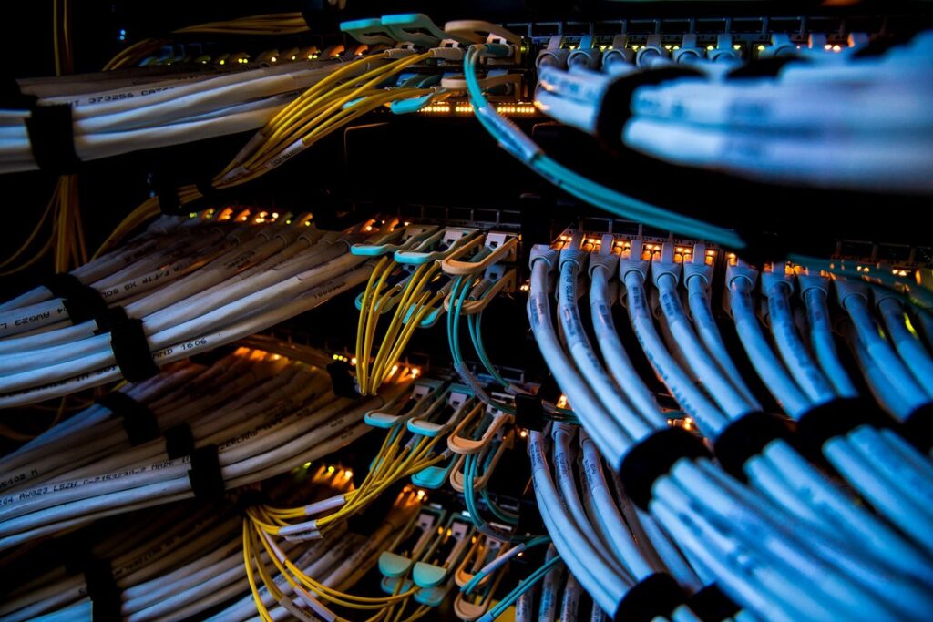 Data centers vão exigir muito da já tensionada rede elétrica do Brasil | Empresas