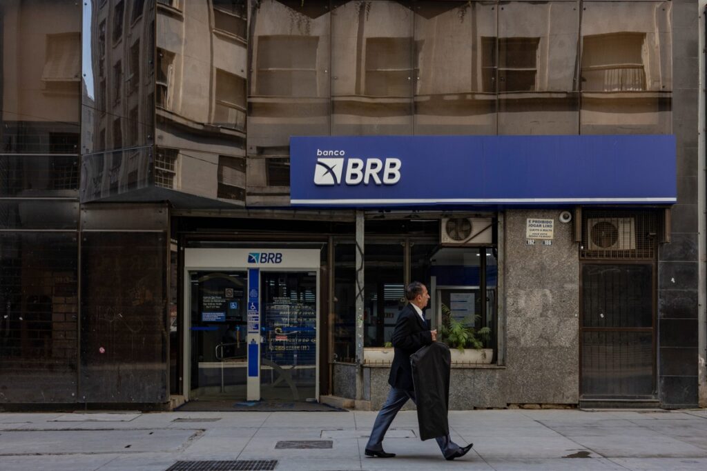 S&P retira ratings de crédito de longo e de curto prazo do BRB | Finanças